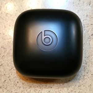 Dre beats pro... wireless earphones(earplugs) black